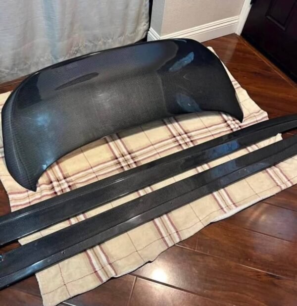 CARBON FIBER ﻿TRUNK ﻿SPLITTERS - Image 3