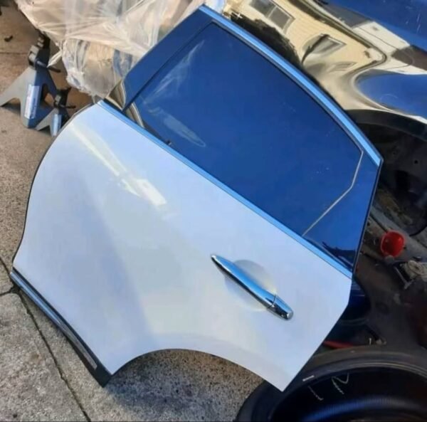 Infiniti fx37 passenger door