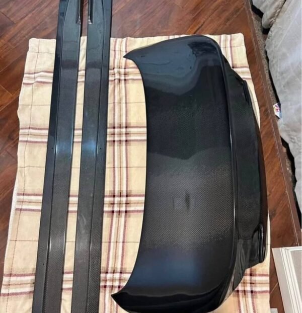 CARBON FIBER ﻿TRUNK ﻿SPLITTERS - Image 4