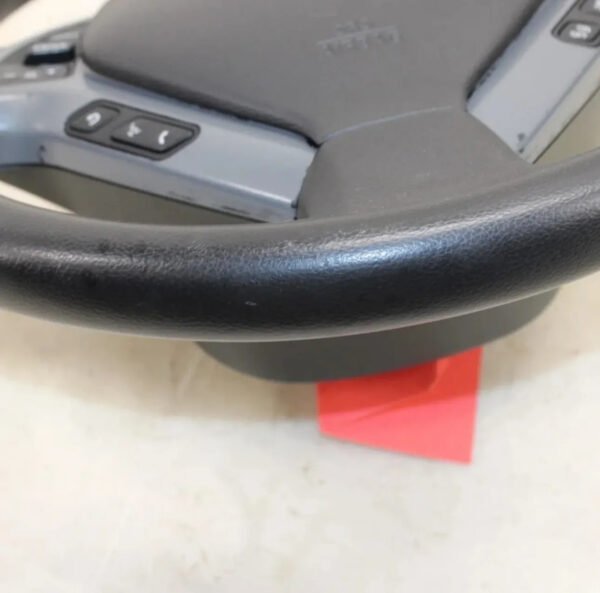 Steering wheel - Image 3