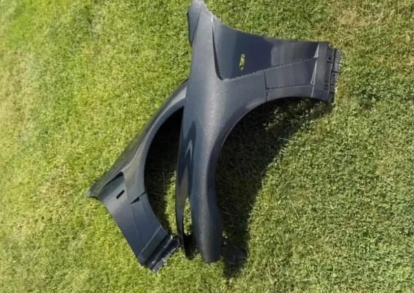 Carbon fiber fenders - Image 2
