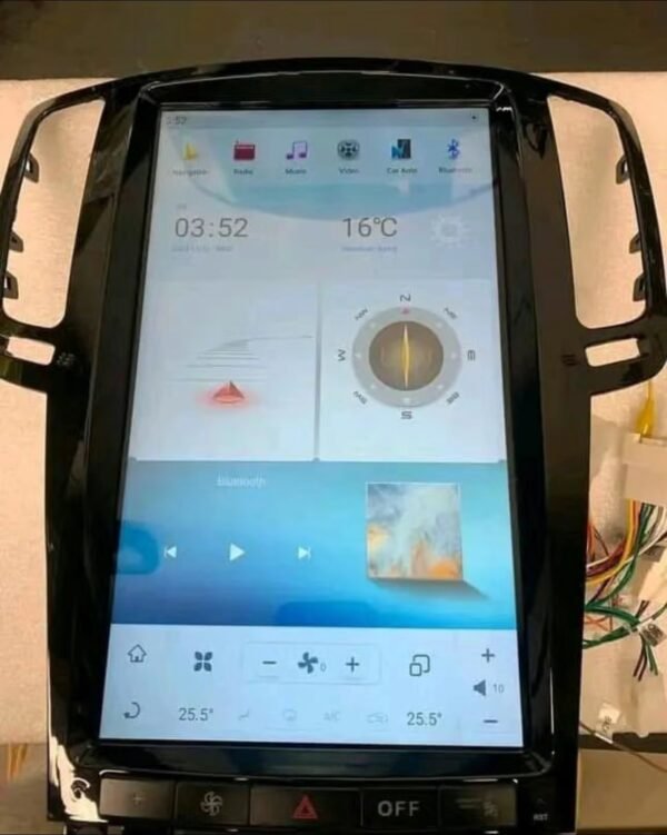 Tesla screen display - Image 2