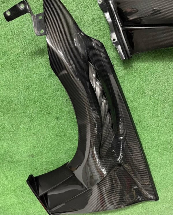 Carbon fiber fenders - Image 2