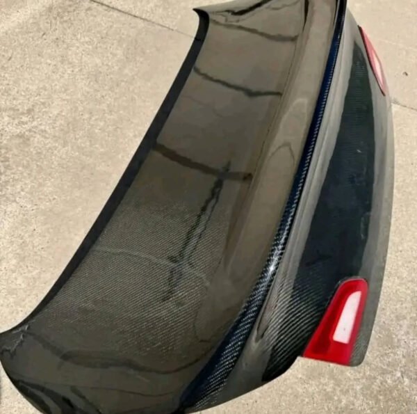 Carbon fiber trunk - Image 4